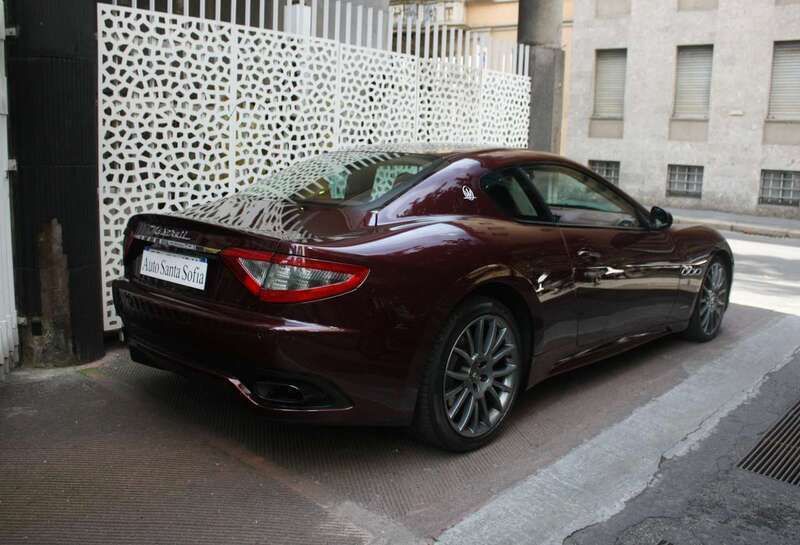 Usata Maserati Granturismo 460 CV (338 kW) 2016 Nuovo bordeaux pontevecchio Coupé