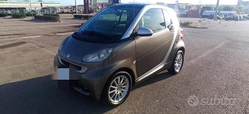 Usata Smart ForTwo Coupé 71 CV (52 kW) 2011 Marrone Coupé
