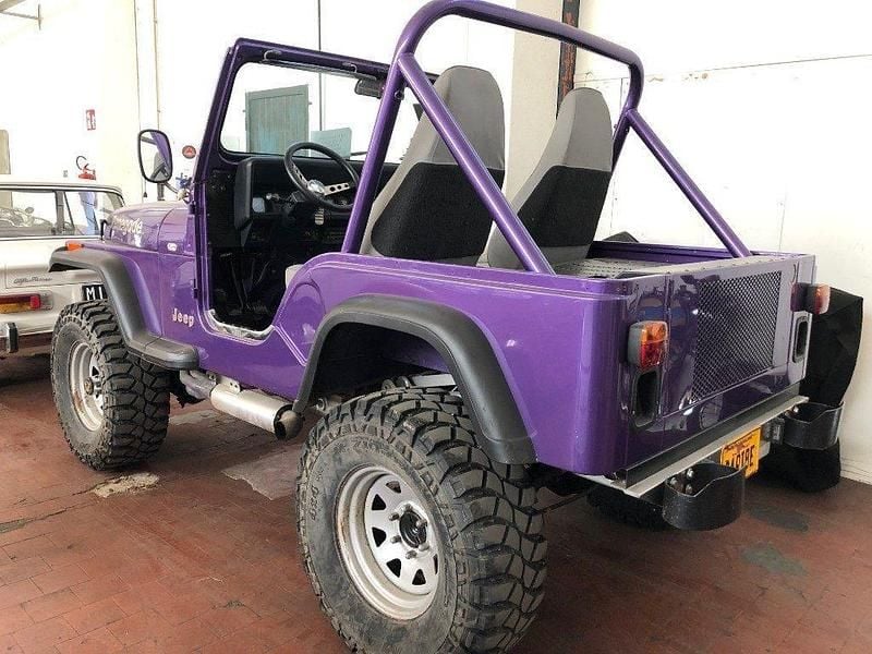 Usata Jeep CJ 330 CV (242 kW) 1980 Viola