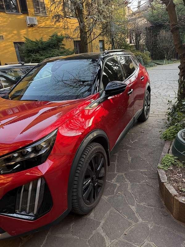 Usata Peugeot 2008 GT 131 CV (96 kW) 2024 SUV