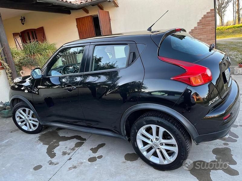 Nero Usata 2014 Nissan Juke SUV | 4500 € - Immagine 1/4