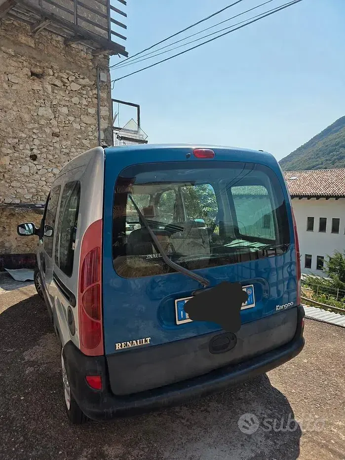 Usata Renault Kangoo 80 CV (58 kW) 2002 Monovolume