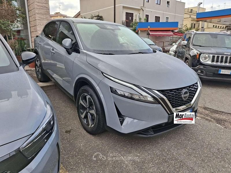 Usata Nissan Qashqai N-Connecta 140 CV (102 kW) 2022 Grigio ceramica SUV