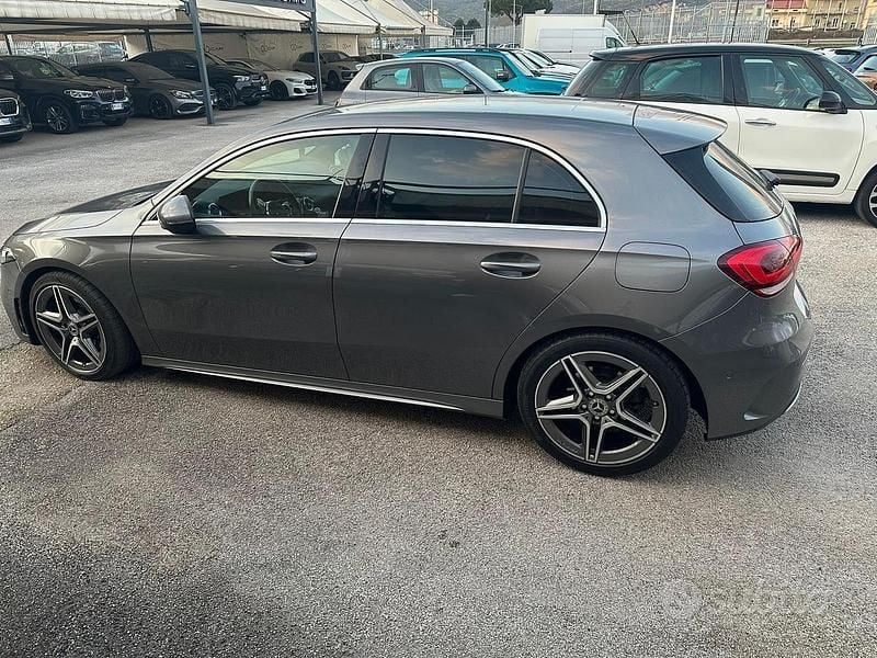 Usata Mercedes A180 2021 Grigio Berlina