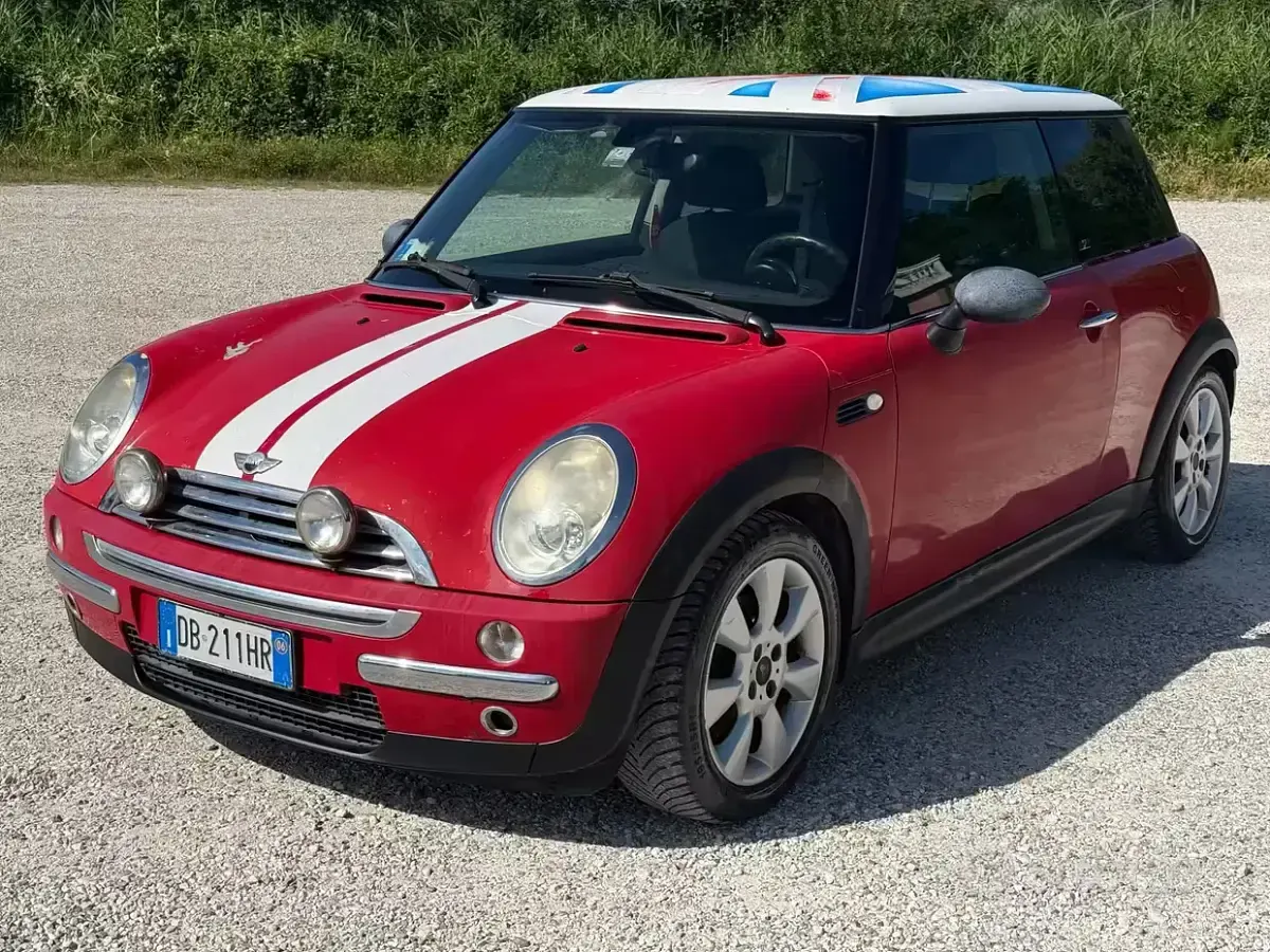 Usata Mini One D 88 CV (64 kW) 2006 Rosso Utilitaria