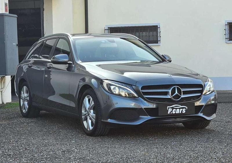 Usata Mercedes C220 Business 170 CV (125 kW) 2018 Grigio Station wagon