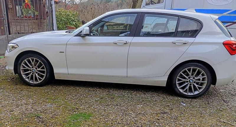 Usata BMW 118 Sport Line 150 CV (110 kW) 2015 Utilitaria