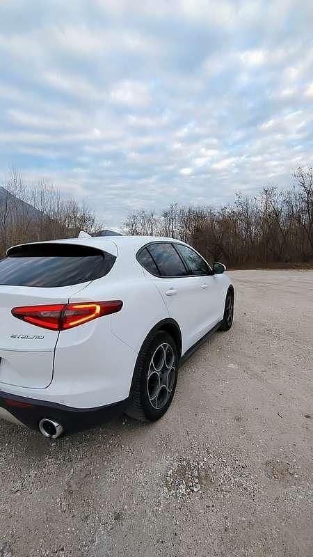 Usata Alfa Romeo Stelvio Executive 179 CV (131 kW) 2018 SUV