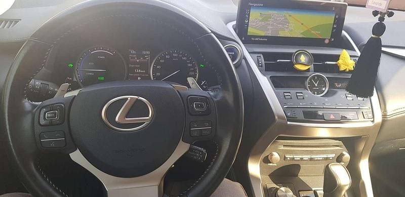 Usata Lexus NX300h 197 CV (144 kW) 2020 Nero SUV