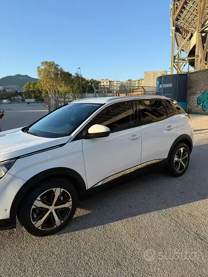 Usata Peugeot 3008 131 CV (96 kW) 2018 Bianco SUV