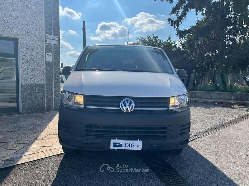 Begagnad VW Transporter 105 HK (77 kW) 2019 Vit Van