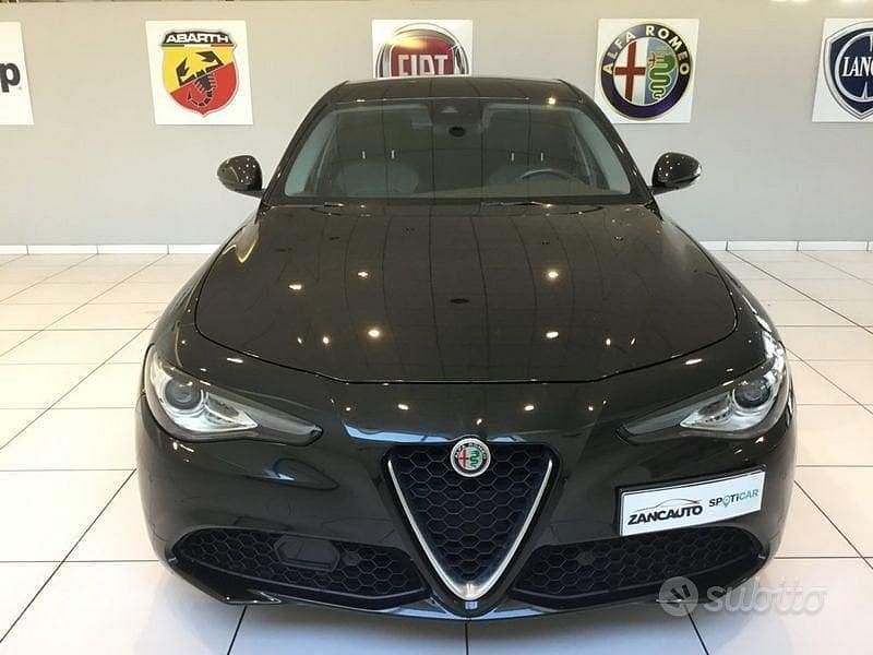 Brugt Alfa Romeo Giulia Executive 160 HK (117 kW) 2020 Sort Sedan