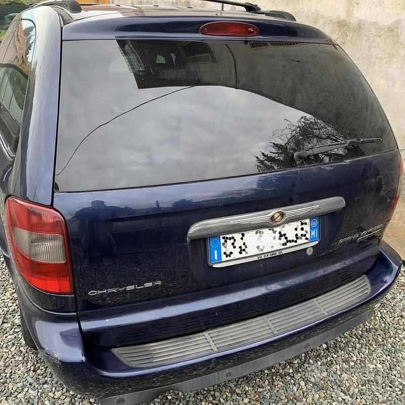 Usata Chrysler Grand Voyager 150 CV (110 kW) 2007 Blu Monovolume