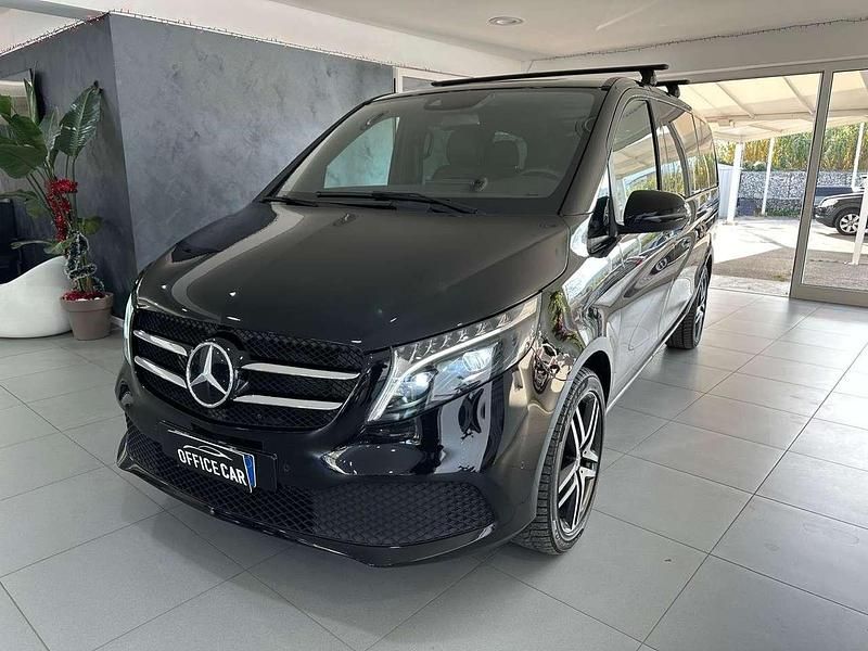 Usata Mercedes V250 Premium 190 CV (139 kW) 2022 Nero Monovolume