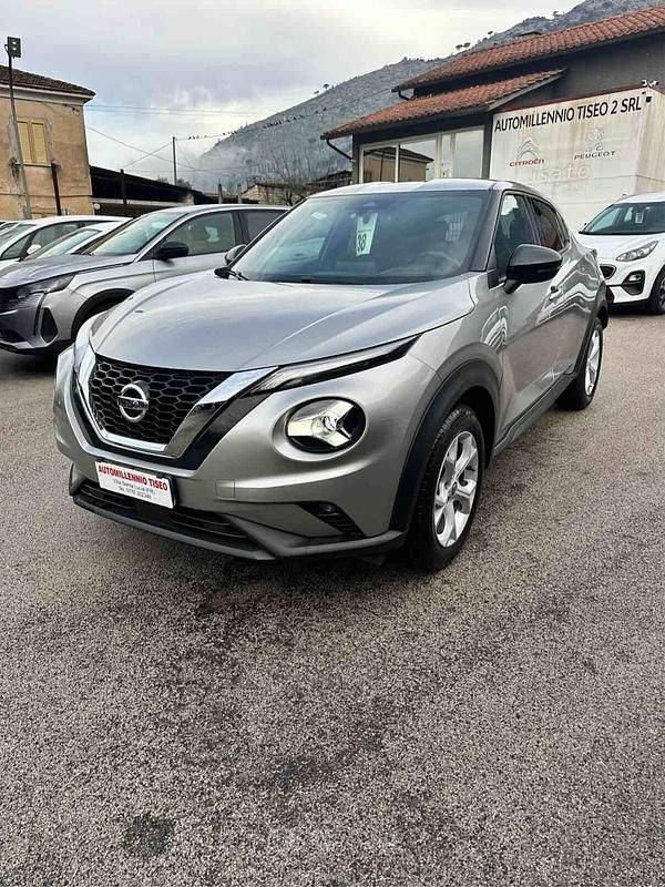 Usata Nissan Juke N-Connecta 114 CV (83 kW) 2026 Gray SUV