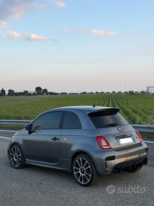 Usado Fiat 500 Abarth 140 CV (102 kW) 2015 Gris Coupe