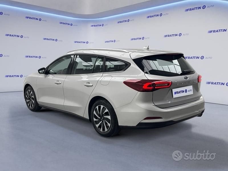 Usata Ford Focus Titanium 116 CV (85 kW) 2025 Argento Station wagon
