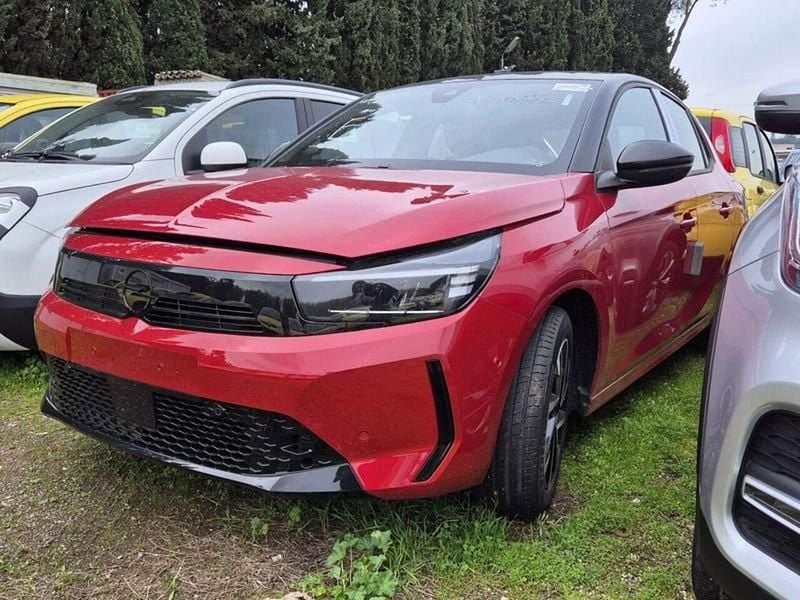 Usata Opel Corsa 110 CV (80 kW) 2025 Rosso Utilitaria