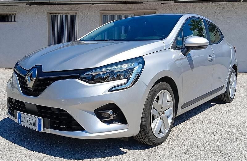 Usata Renault Clio V Business 91 CV (66 kW) 2022 Grigio Berlina