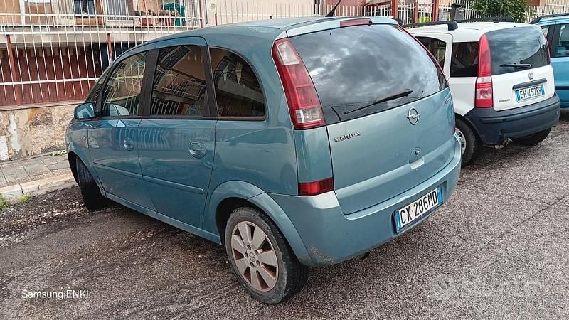 Usata Opel Meriva 101 CV (74 kW) 2005 Monovolume