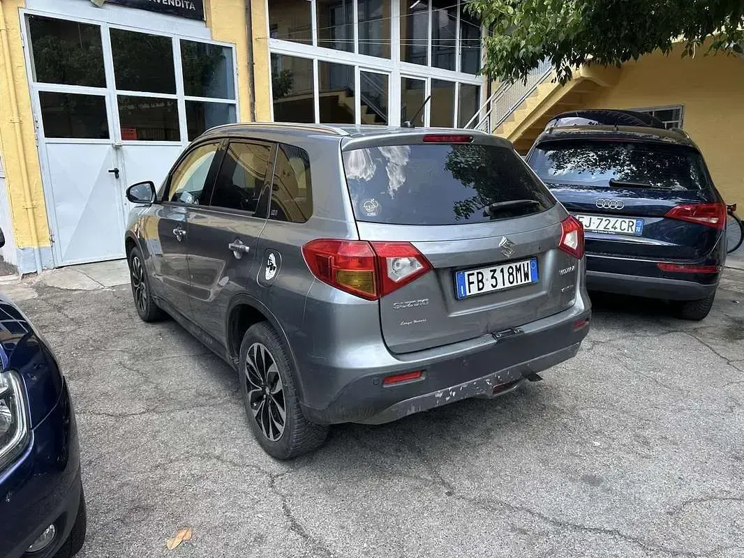 Usata Suzuki Vitara Comfort+ 120 CV (88 kW) 2016 SUV
