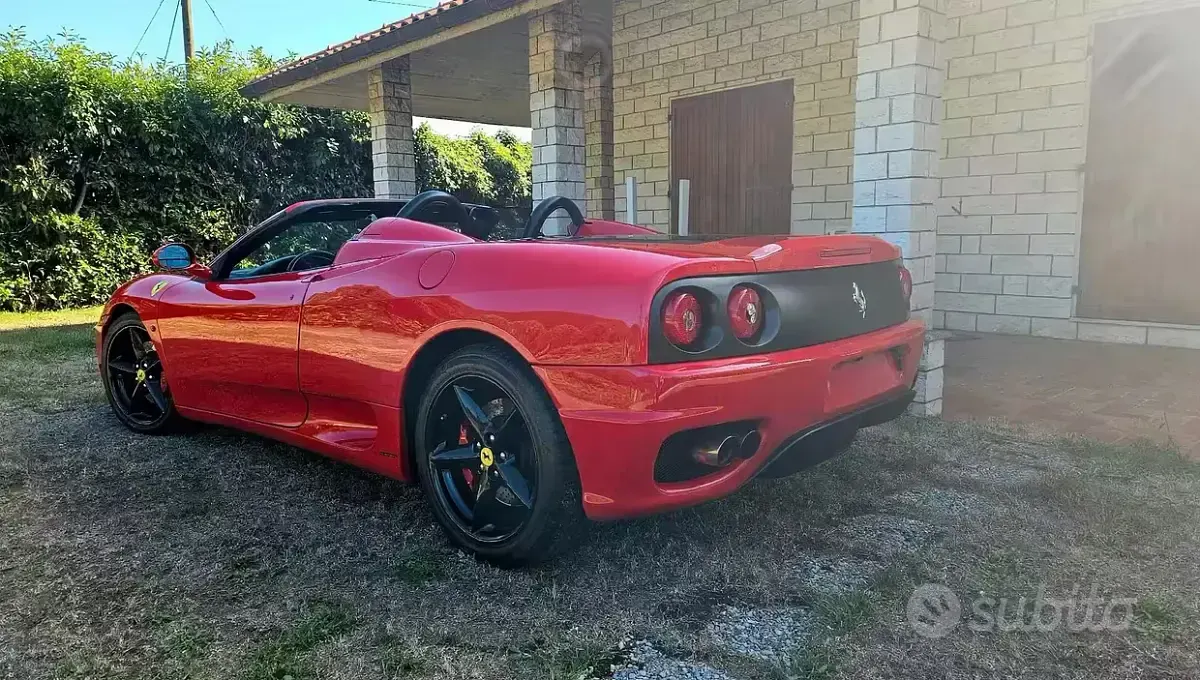 Usata Ferrari 360 400 CV (294 kW) 2002 Cabrio