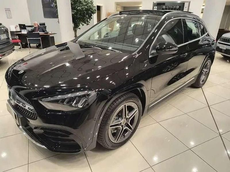 Nuova Mercedes GLA200 AMG line Plus 150 CV (110 kW) 2026 Nero cosmo SUV