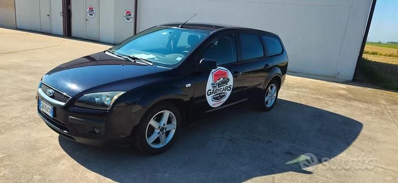 Usata Ford Focus 116 CV (85 kW) 2005 Blu Station wagon