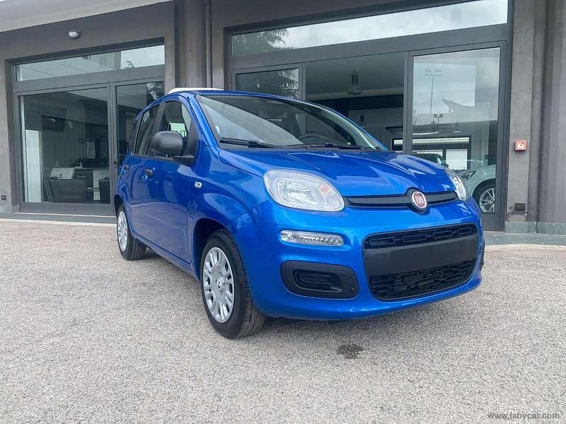 Nuova Fiat Panda Icon 69 CV (50 kW) 2025 Blu/azzurro Utilitaria