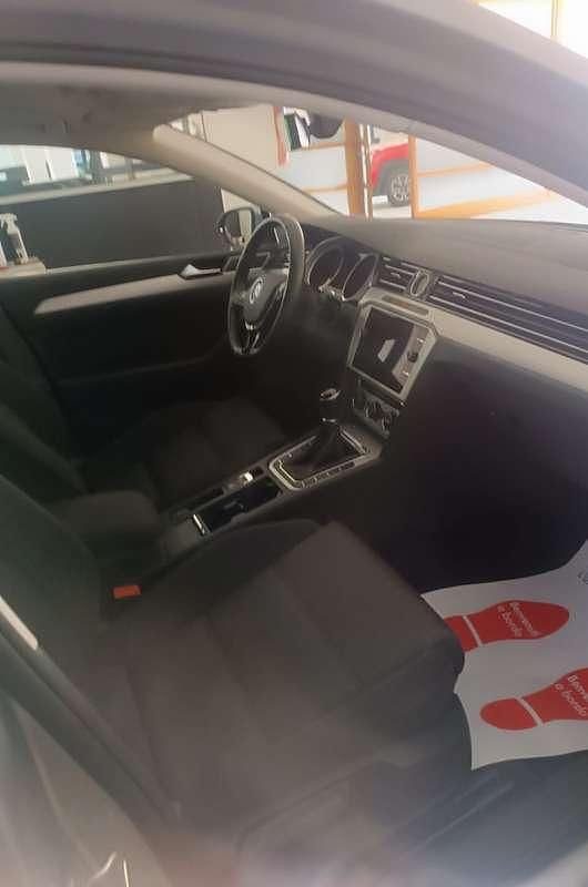 Usata VW Passat Business 150 CV (110 kW) 2018 Grigio Station wagon