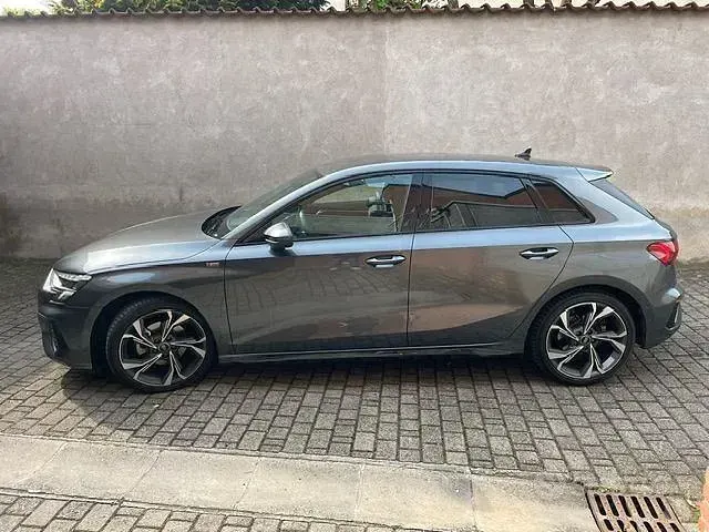 Usata Audi A3 Sportback S-Line 116 CV (85 kW) 2024 Grigio Utilitaria