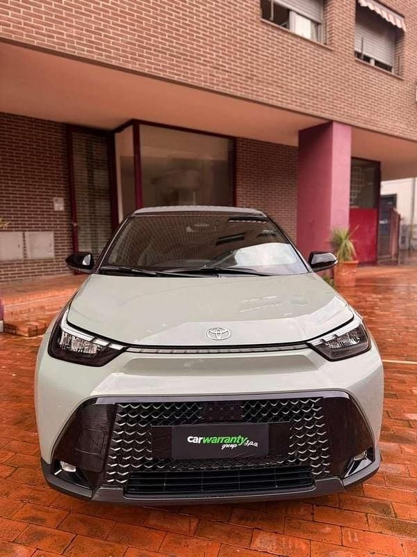 Nuova Toyota Aygo X Premium 136 CV (100 kW) 2026 Tarragon green SUV