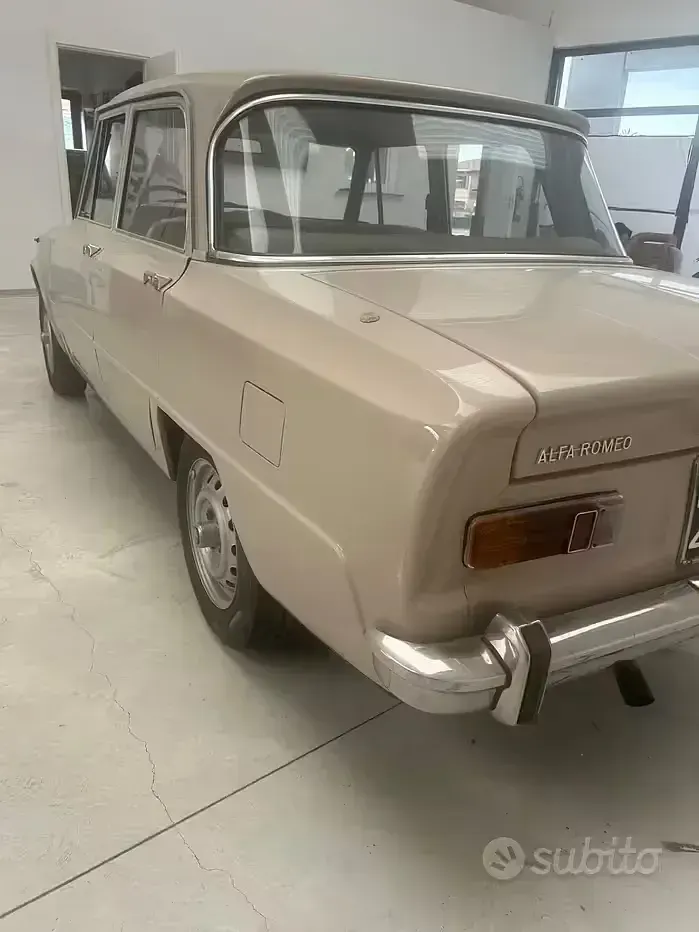 Usata Alfa Romeo Giulia Ti 82 CV (60 kW) 1970 Beige Berlina
