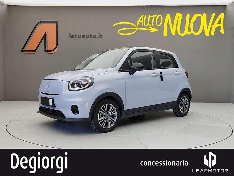 Nuova Leapmotor T03 69 kW (95 CV) 2025 Bianco Utilitaria