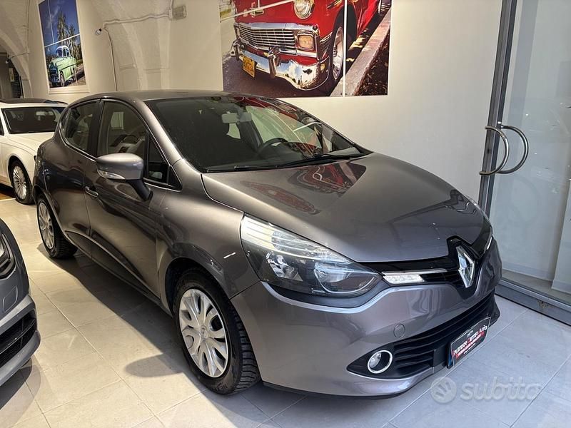 Usata Renault Clio IV 75 CV (55 kW) 2013 Grigio Berlina