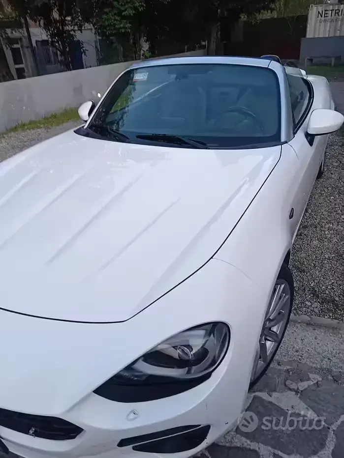 Usado Fiat 124 Spider 140 HP (102 kW) 2016 Branco Cabrios