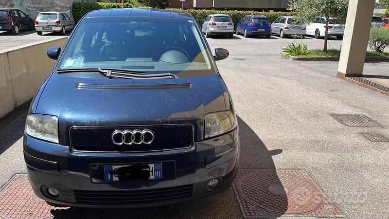 Usata Audi A2 75 CV (55 kW) 2002 Blu Utilitaria