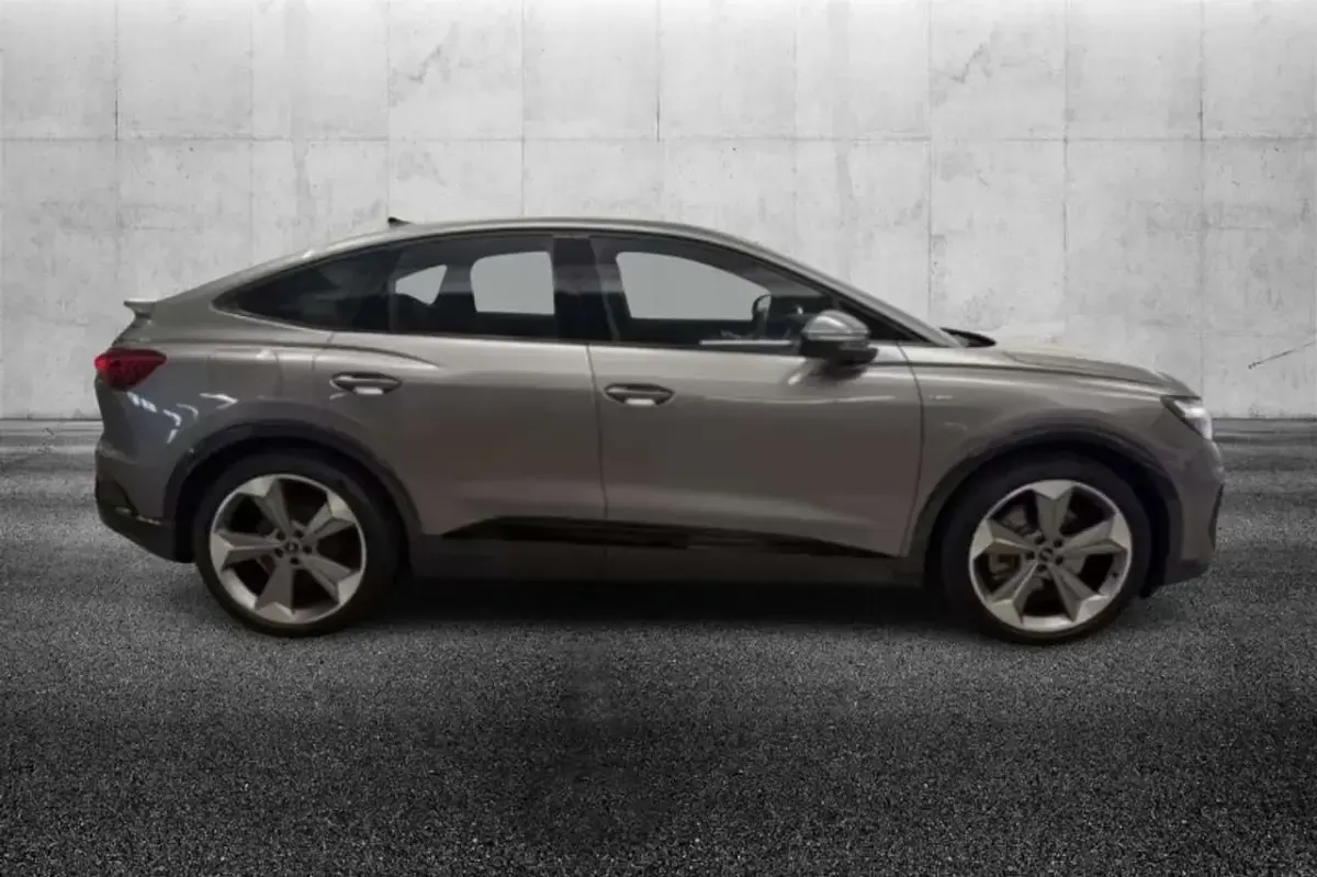Usata Audi Q4 e-tron 69 kW (95 CV) 2023 Grigio SUV