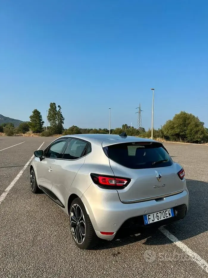 Usata Renault Clio IV 110 CV (80 kW) 2017 Grigio Berlina