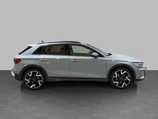 Usata Audi A3 Ambiente 204 CV (150 kW) 2025 Grigio freccia perla Berlina