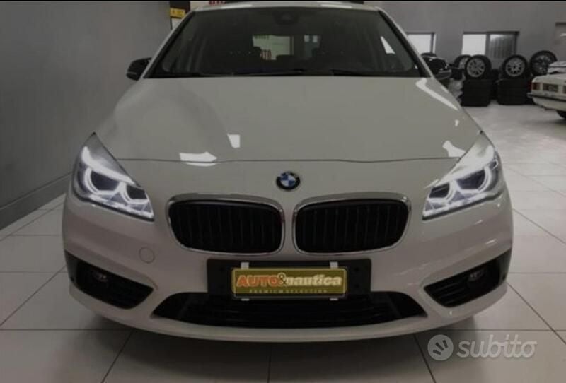 Usata BMW 220 Active Tourer Sport Line 190 CV (139 kW) 2015 Bianco Monovolume