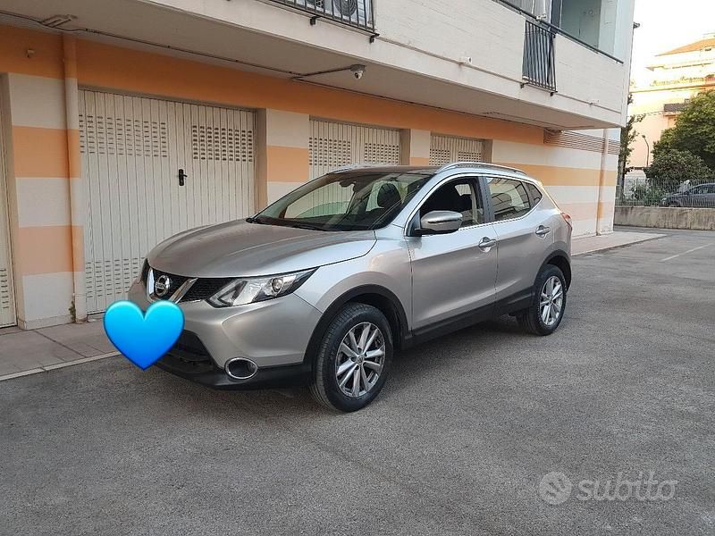Usata Nissan Qashqai 110 CV (80 kW) 2016 Grigio SUV