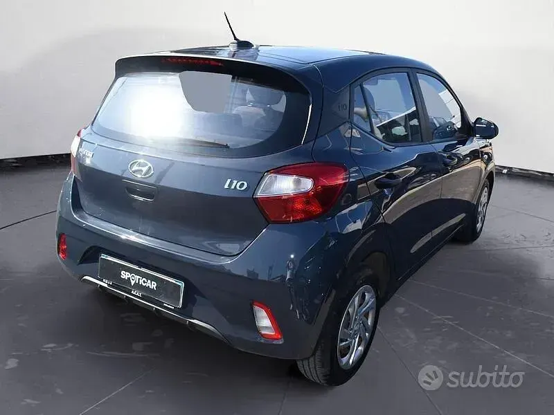 Usata Hyundai i10 Advanced 67 CV (49 kW) 2022 Grigio Utilitaria