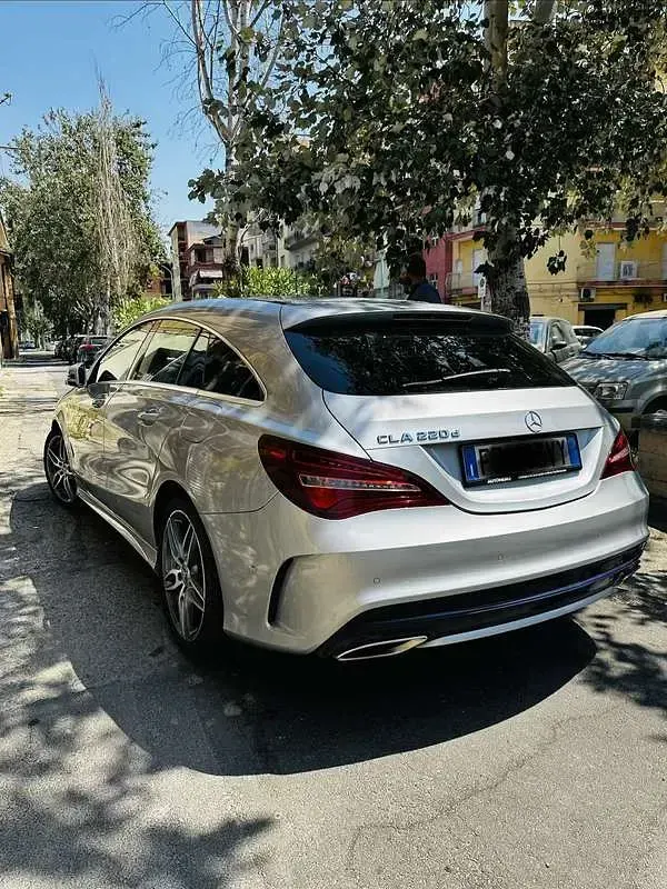 Usata Mercedes CLA220 Shooting Brake AMG line 177 CV (130 kW) 2018 Grigio Station wagon