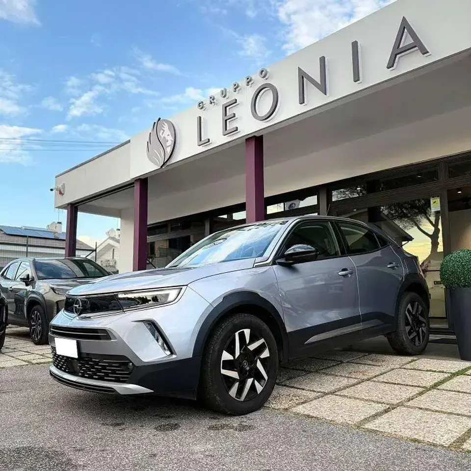 Usata Opel Mokka Elegance 131 CV (96 kW) 2022 Grey artense SUV