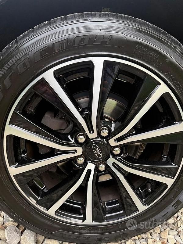 Usata Ford Puma Titanium 125 CV (91 kW) 2020 Grigio SUV