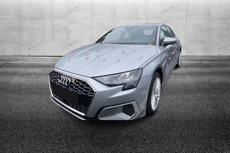Usata Audi A3 e-tron Business 110 CV (80 kW) 2023 Argento metallizzato Utilitaria