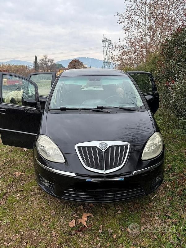Nero Usata 2015 Lancia Musa Monovolume | 2000 € - Immagine 1/4