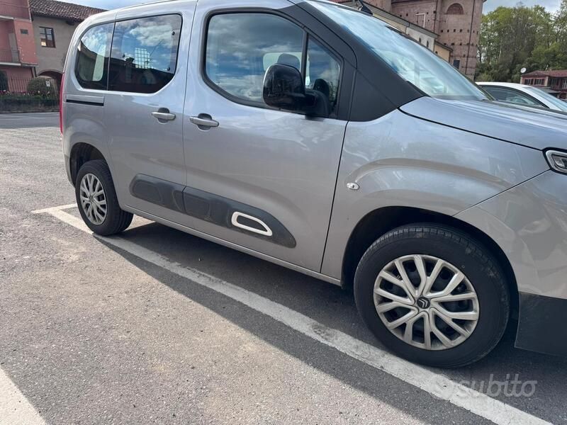 Usata Citroën Berlingo 109 CV (80 kW) 2021 Grigio Monovolume