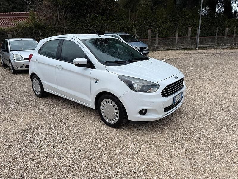 Begagnad Ford Ka Plus 71 HK (52 kW) 2018 Vit Halvkombi